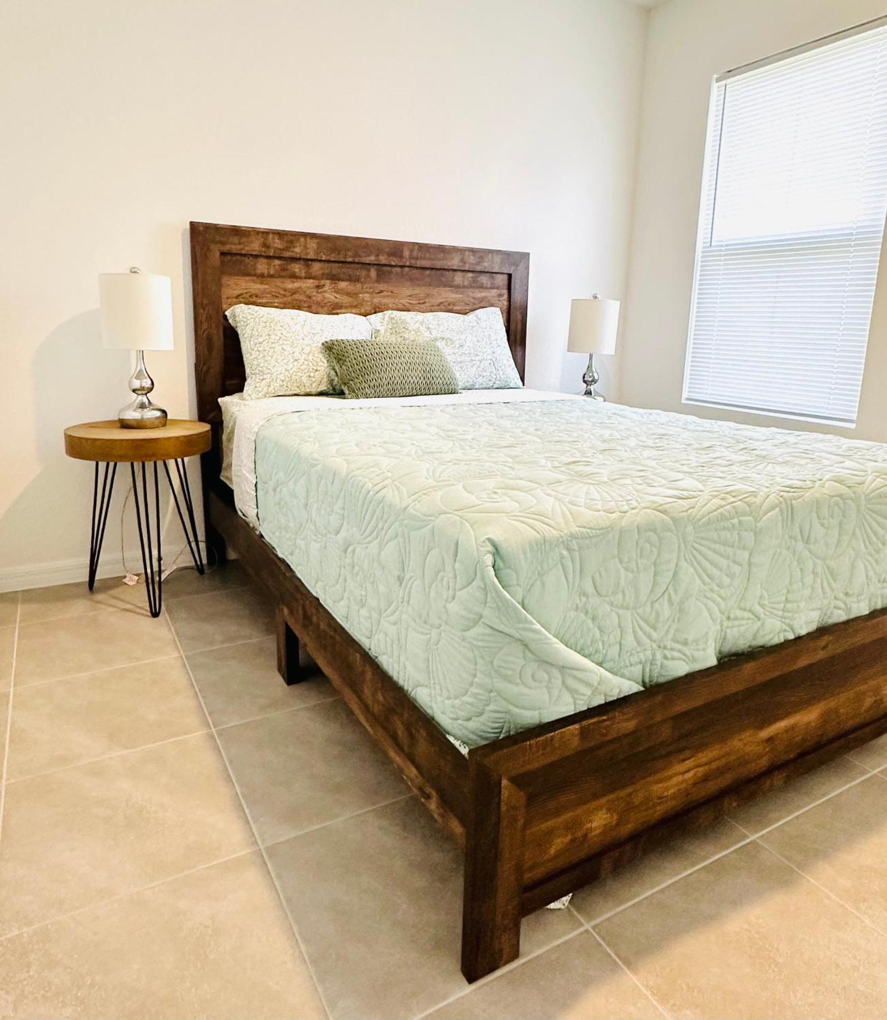 Beautiful Brand New 3bedroom *